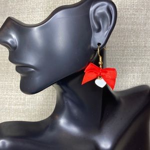 White Hearts with Red Bow Dangly Earrings NWT